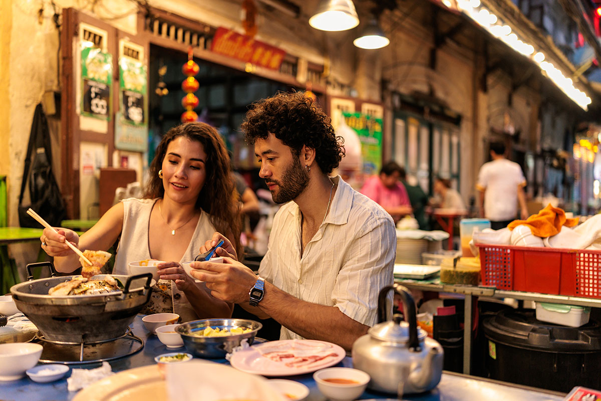 The Art of Listening: Creating Understanding in Relationships