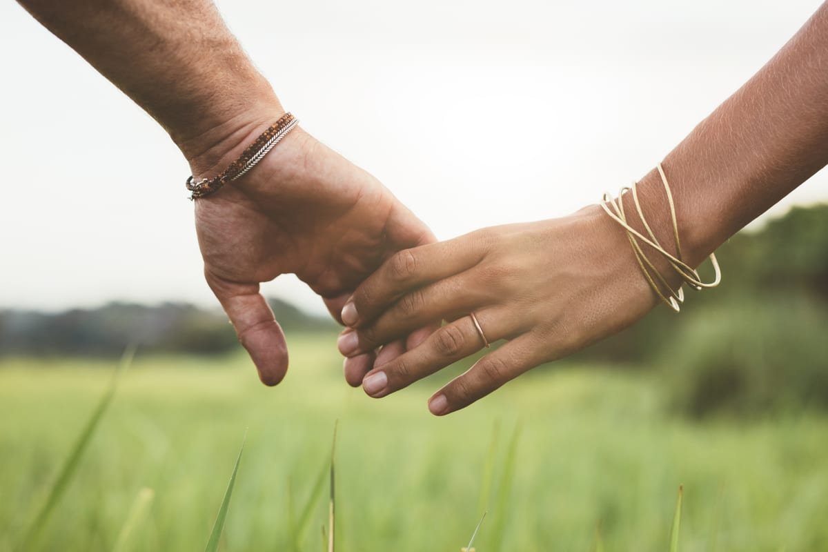 The Trust Factor: How to Cultivate Loyalty in Relationships