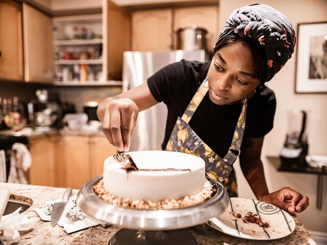 Cake Decorating