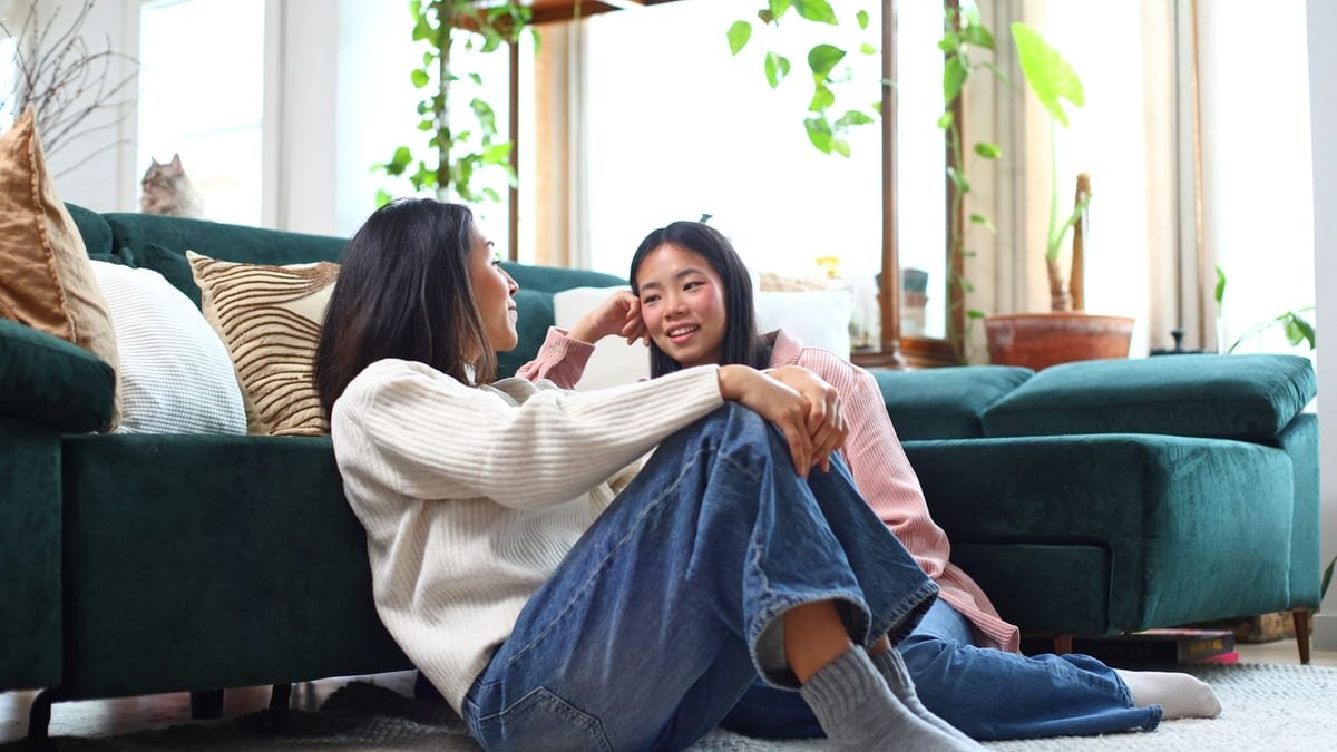 The Art of Listening: Creating Understanding in Relationships