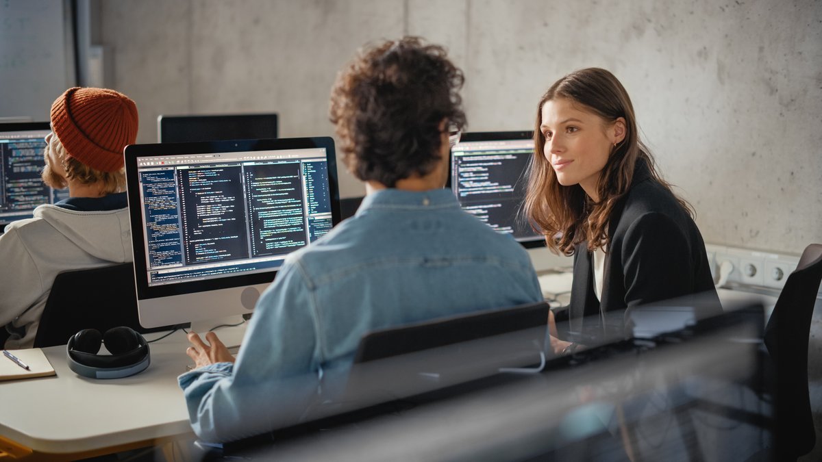 Computer Literacy Level 3 - Living and Working Online